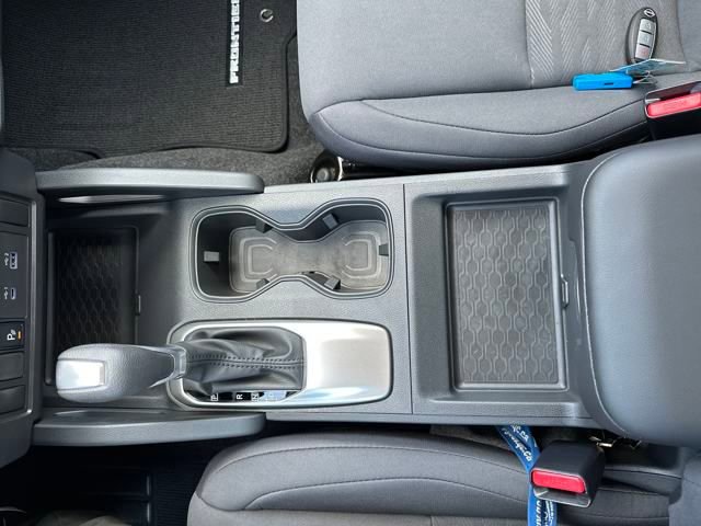 Used 2025 Nissan Frontier S image 20