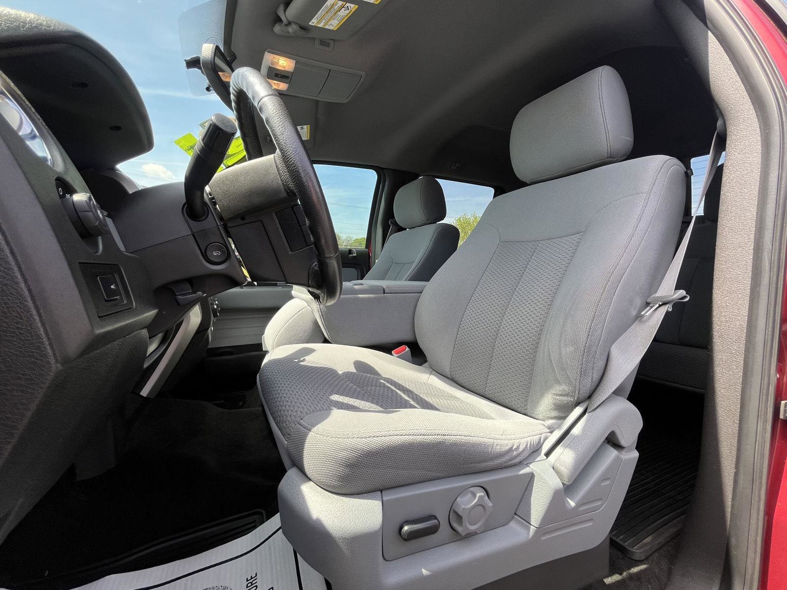 Used 2014 Ford F150 XLT w/ Equipment Group 302A Luxury image 8