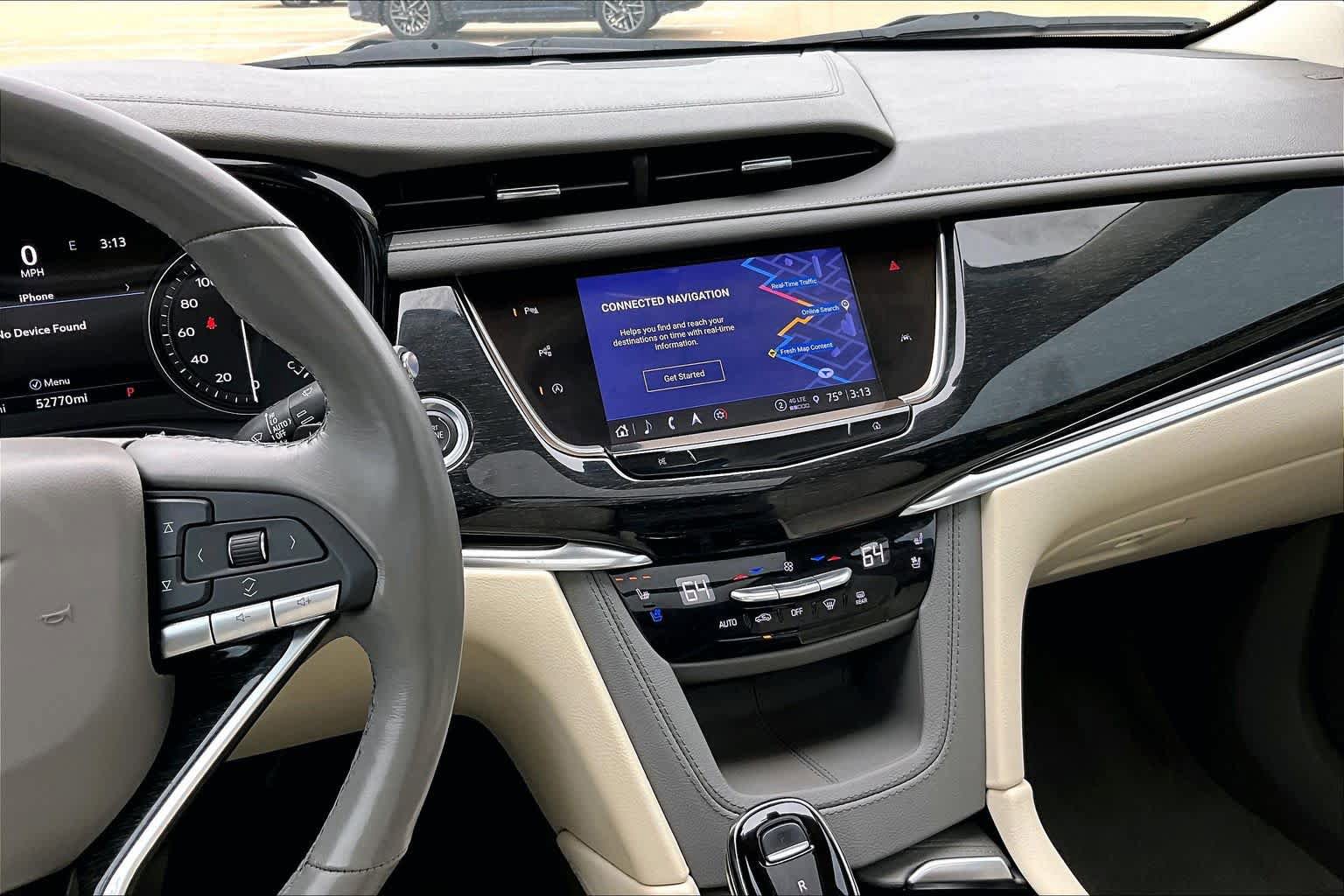 Used 2022 Cadillac XT6 Premium Luxury w/ Technology Package FWD image 7