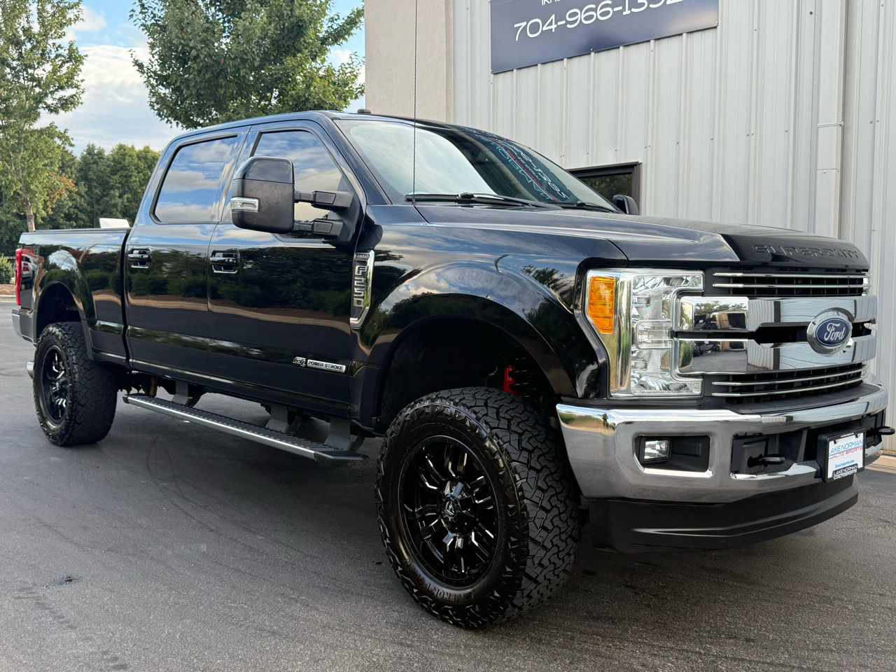 Used 2017 Ford F250 Lariat w/ Lariat Value Package image 6