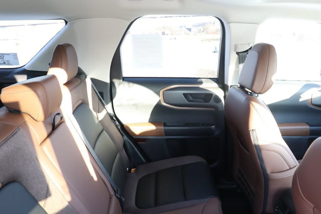 New 2025 Ford Bronco Sport Outer Banks w/ Outer Banks Tech Package+ AWD/4WD image 17