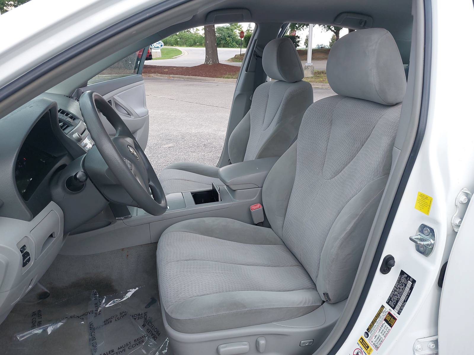 Used 2011 Toyota Camry LE w/ LE Extra-Value Pkg FWD image 15