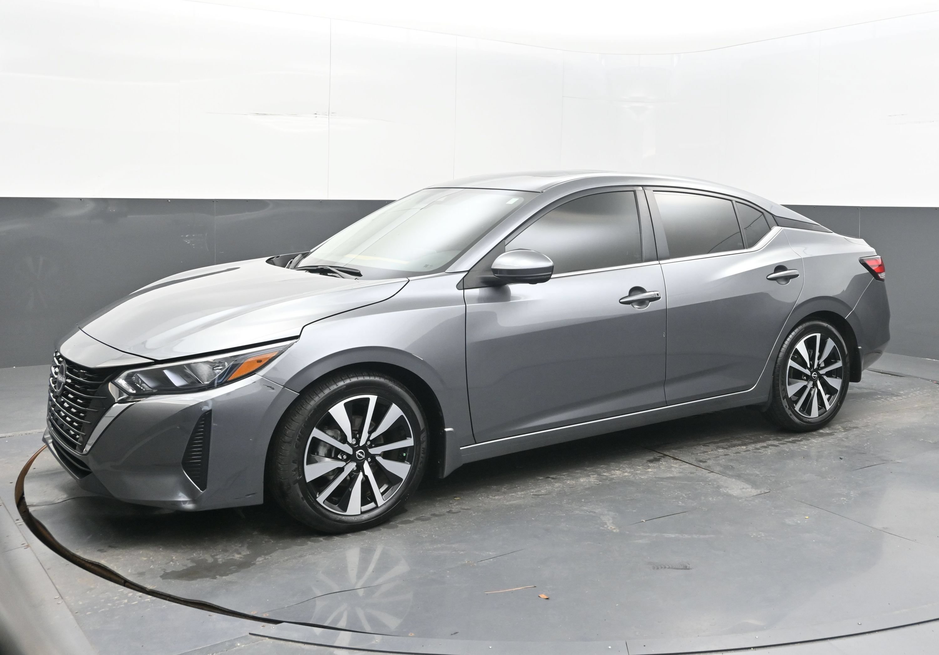 Certified 2024 Nissan Sentra SV w/ SV Premium Package FWD image 4