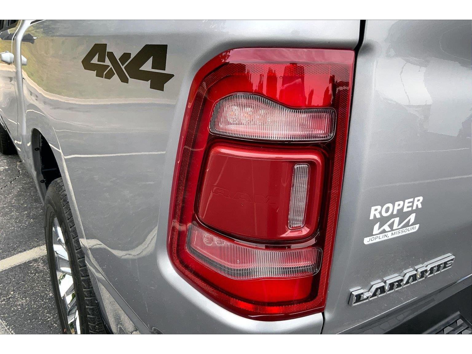 Used 2024 RAM 1500 Laramie AWD/4WD image 28