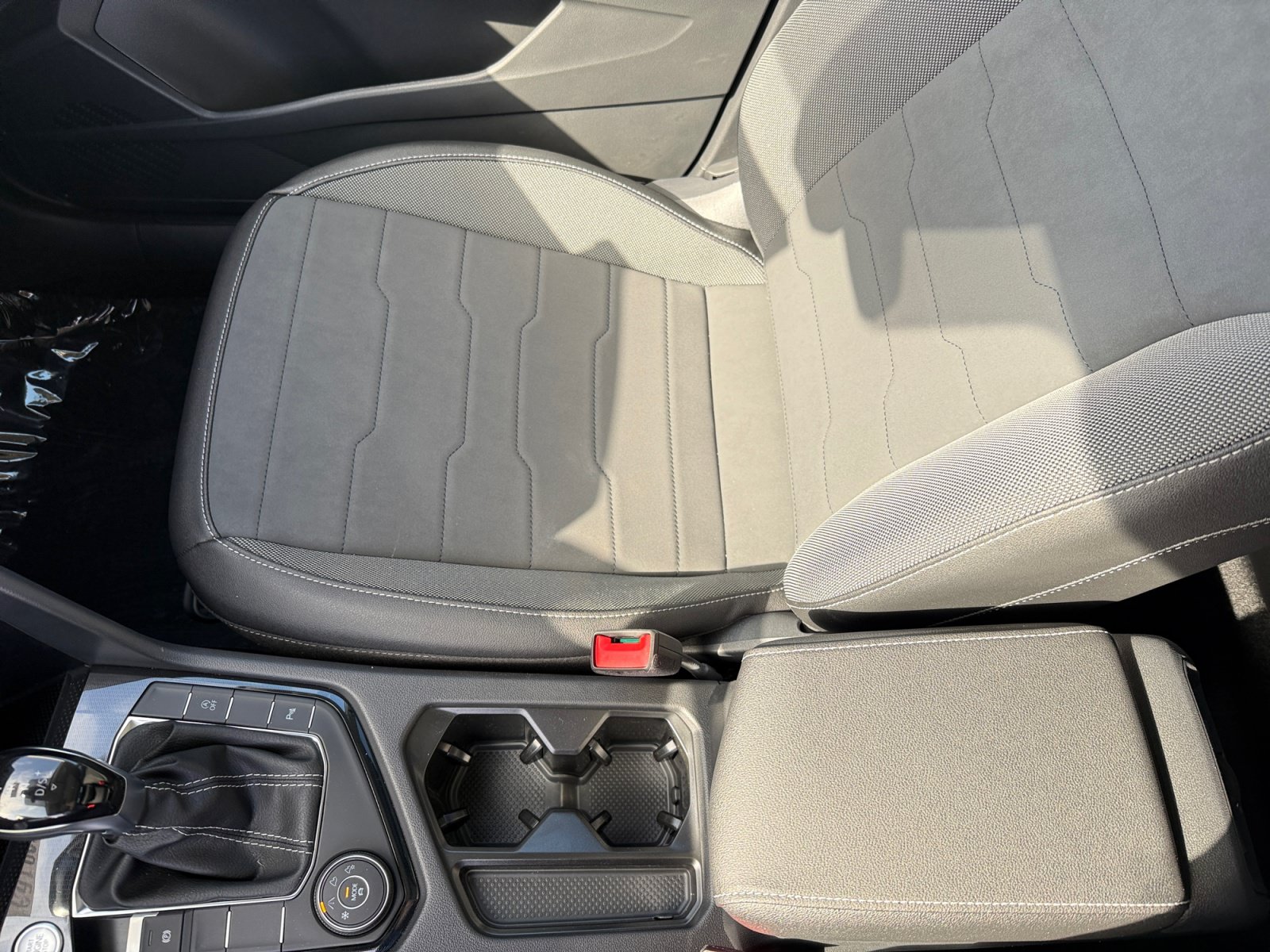 New 2026 Volkswagen Taos SE AWD/4WD image 14