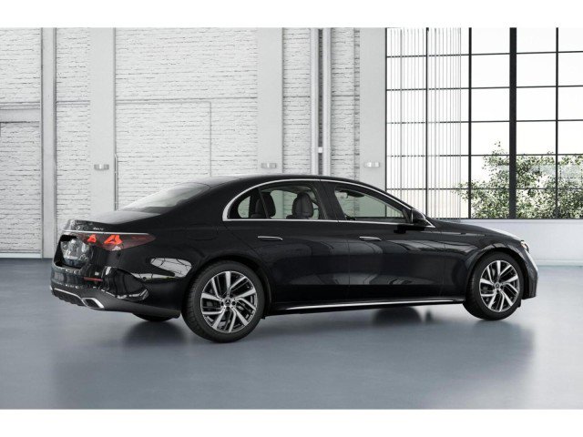 Used 2025 Mercedes-Benz E 350 4MATIC Sedan image 18