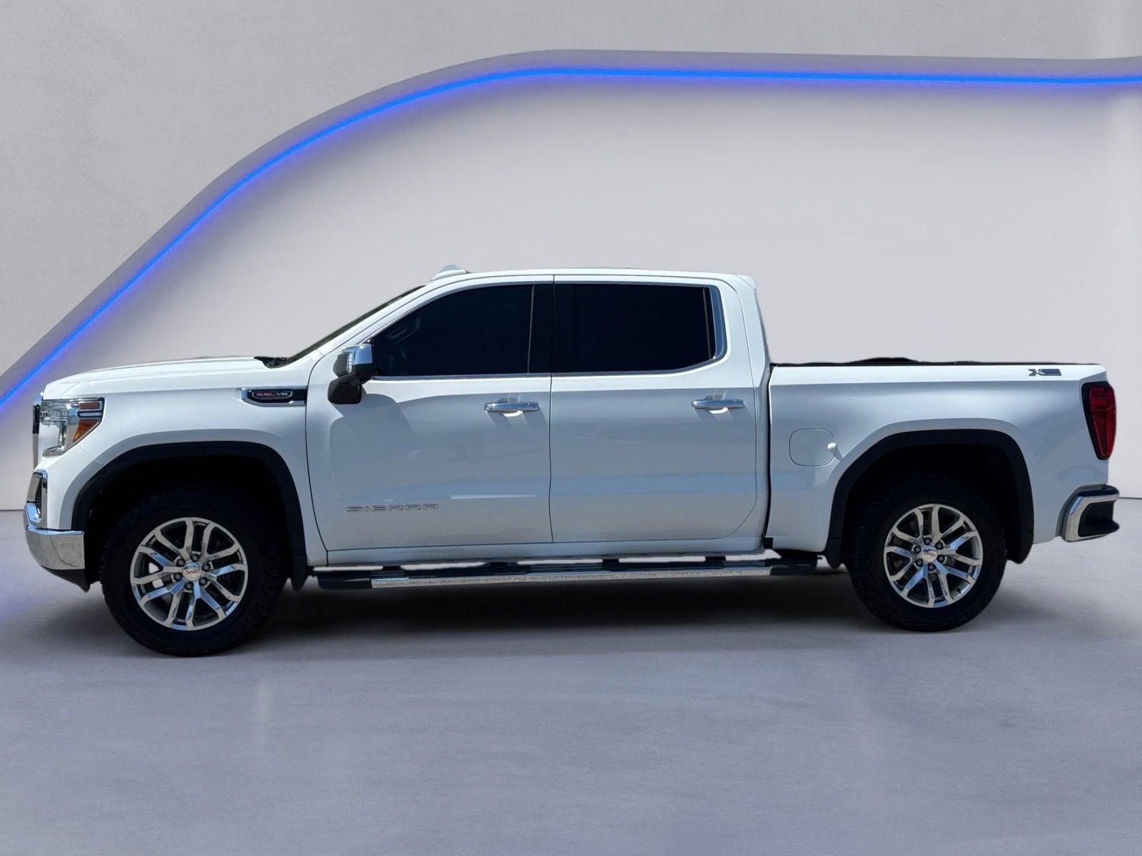 Used 2019 GMC Sierra 1500 SLT w/ SLT Premium Plus Package AWD/4WD image 7