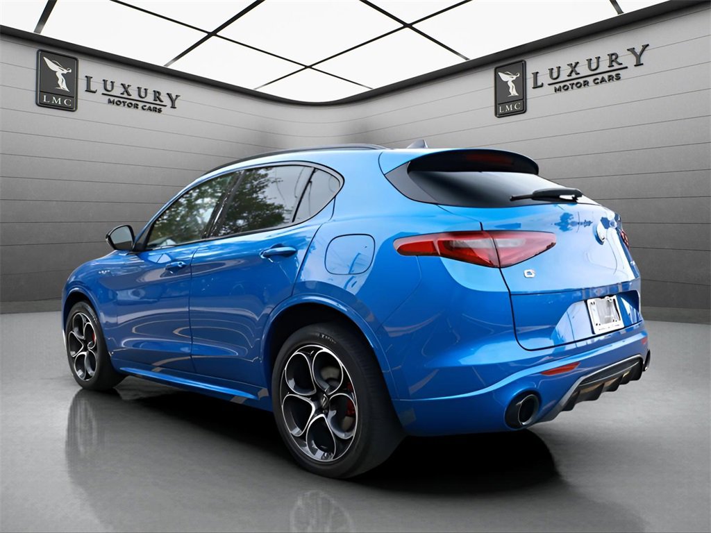 Used 2023 Alfa Romeo Stelvio Veloce image 7