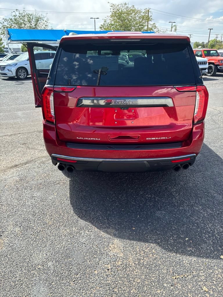 Used 2024 GMC Yukon Denali Ultimate AWD/4WD image 6
