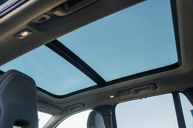 New 2026 Volvo XC90 B6 Ultra w/ Protection Package image 28