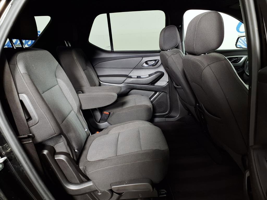 Used 2022 Chevrolet Traverse LT image 11