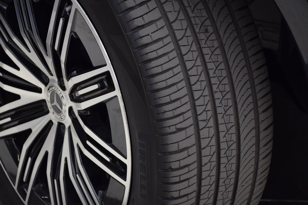 Used 2025 Mercedes-Benz EQS 450+ SUV image 30