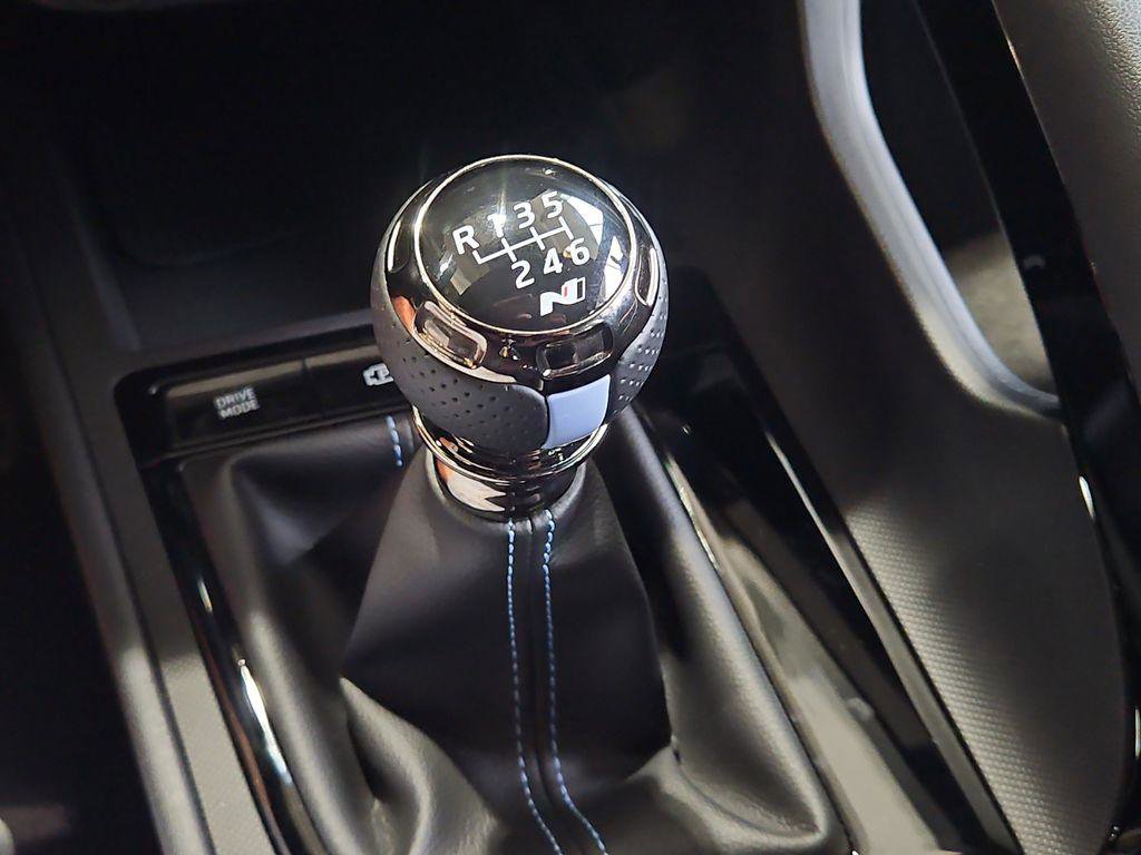 New 2025 Hyundai Elantra N w/ Cargo Package image 15