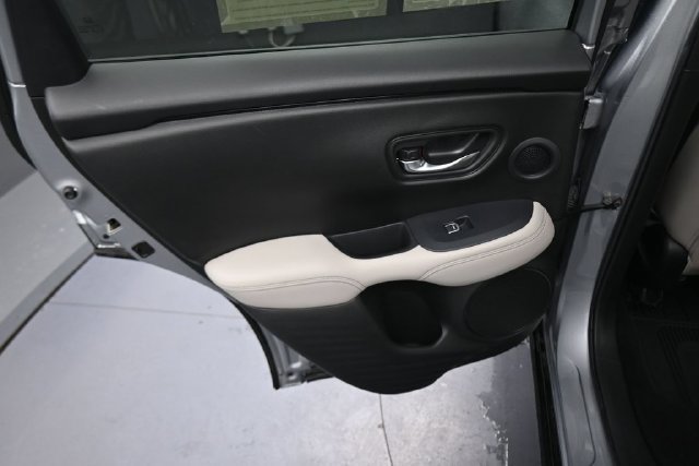 Used 2023 Honda HR-V EX-L image 25