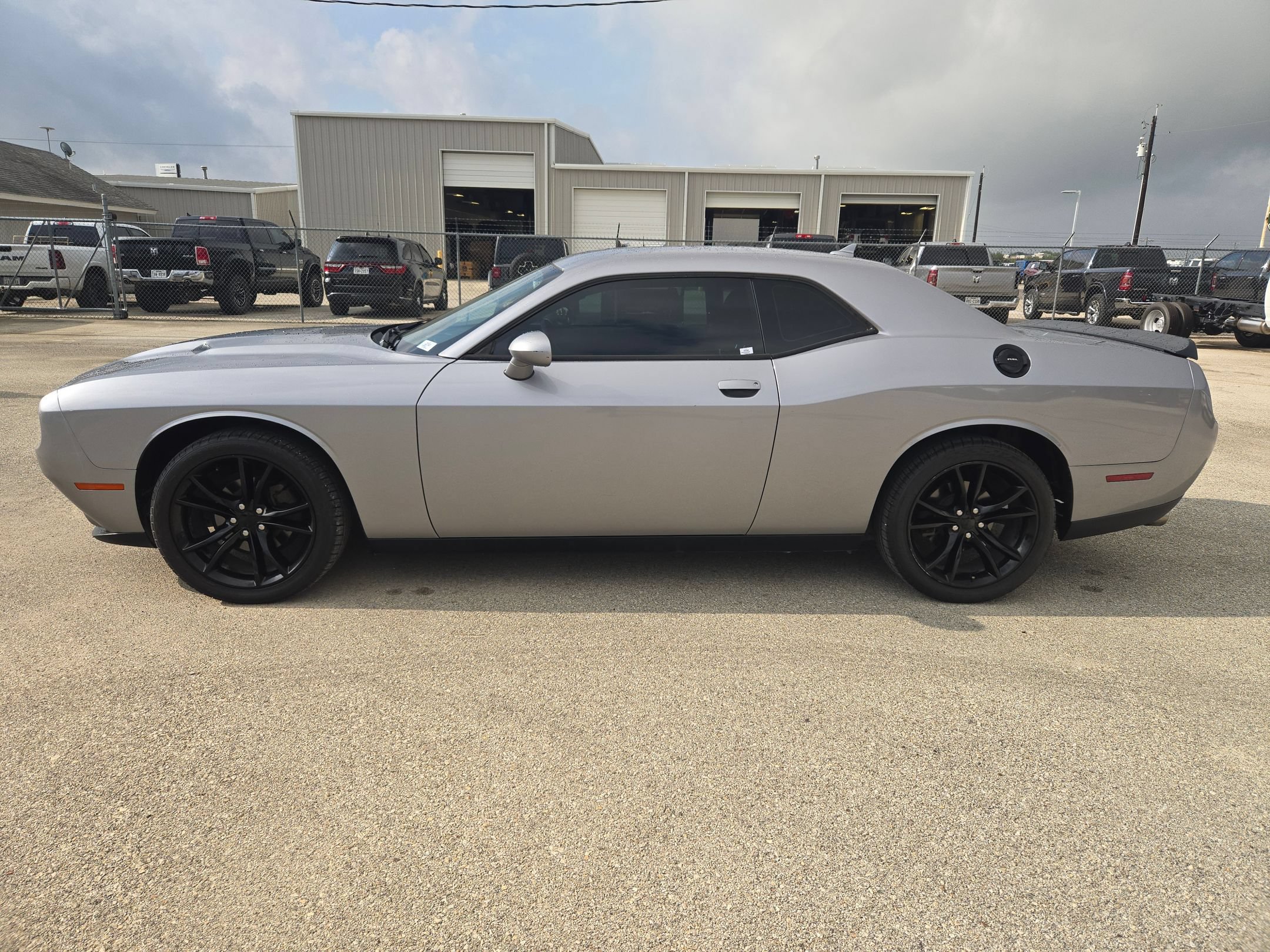 Used 2016 Dodge Challenger SXT w/ Blacktop Package RWD image 6