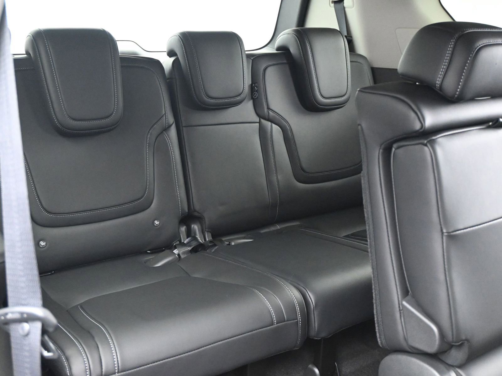 New 2025 Nissan Armada SV AWD/4WD image 14