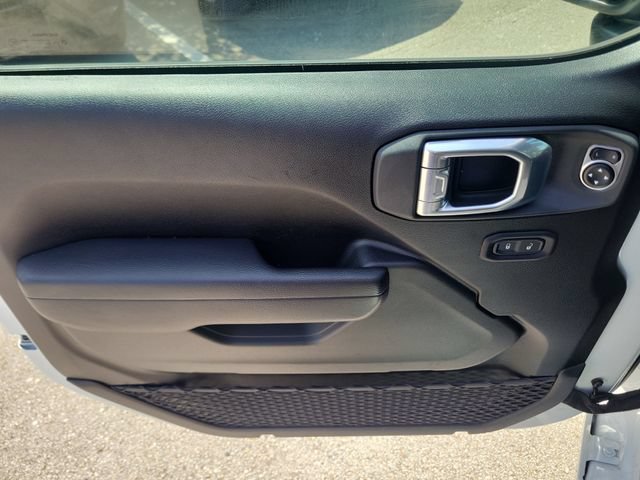 Used 2025 Jeep Wrangler Unlimited Sport AWD/4WD image 15