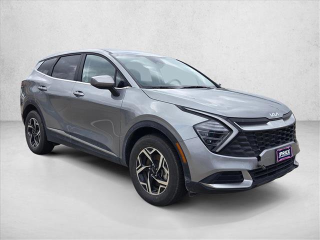 Used 2024 Kia Sportage LX image 3