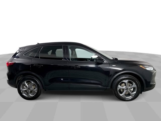 Used 2025 Ford Escape ST-Line Select image 9