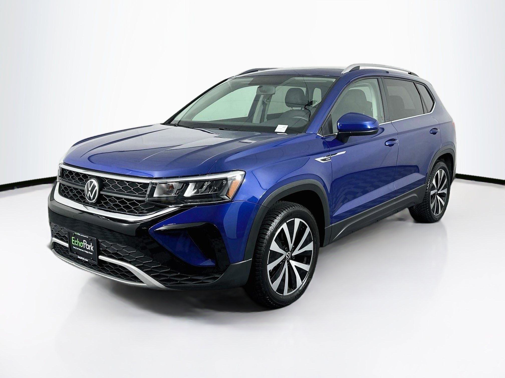 Used 2022 Volkswagen Taos SE AWD/4WD image 3