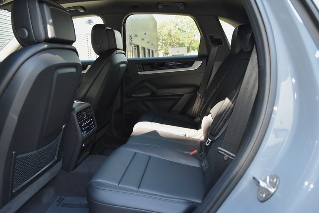 Certified 2025 Porsche Cayenne image 25