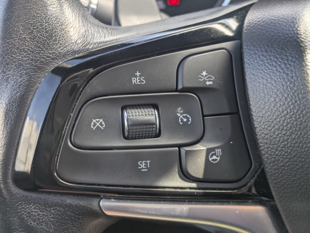 Used 2022 Buick Enclave Essence AWD/4WD image 23