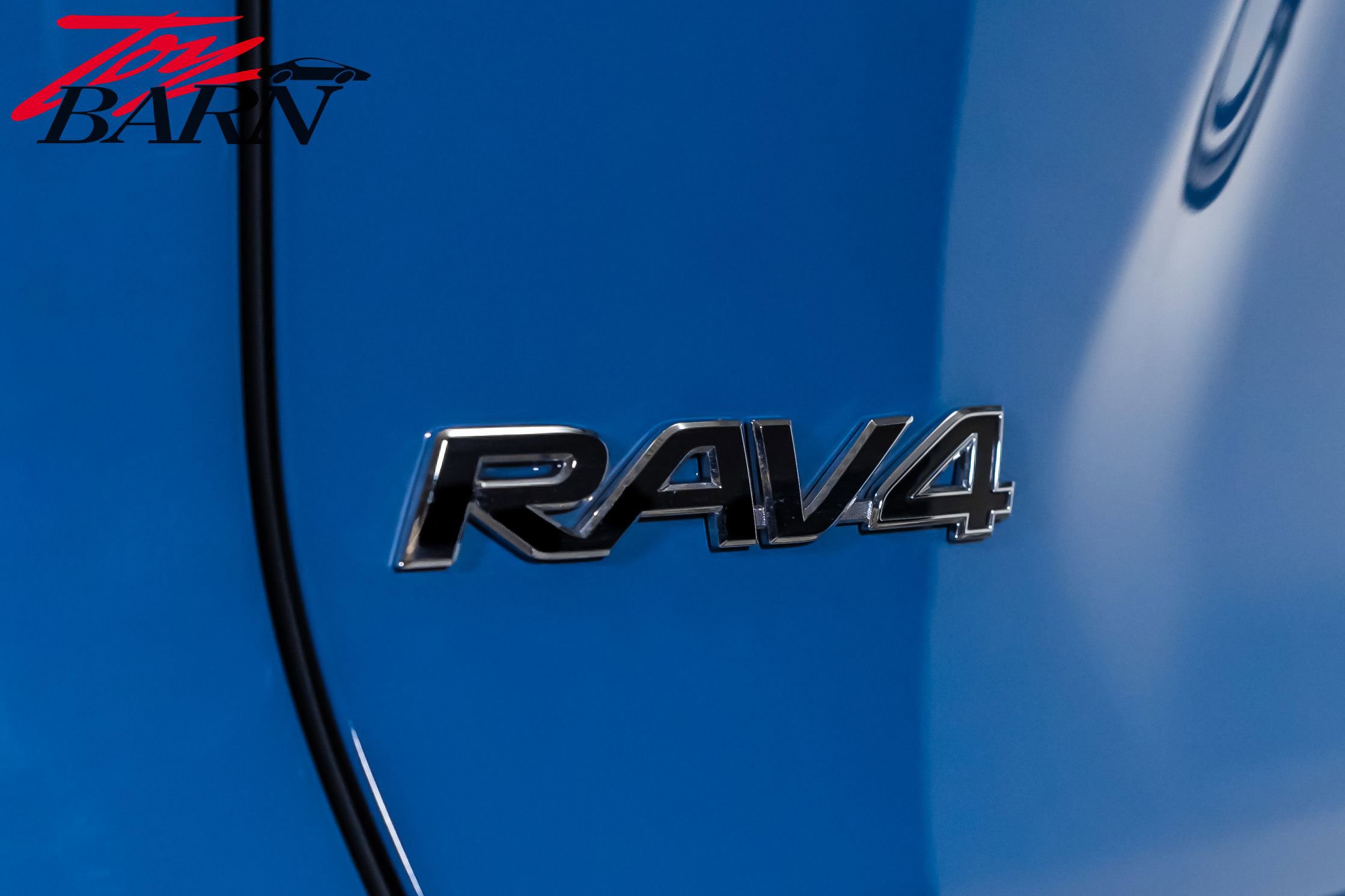 Used 2023 Toyota RAV4 SE w/ Convenience Package image 12