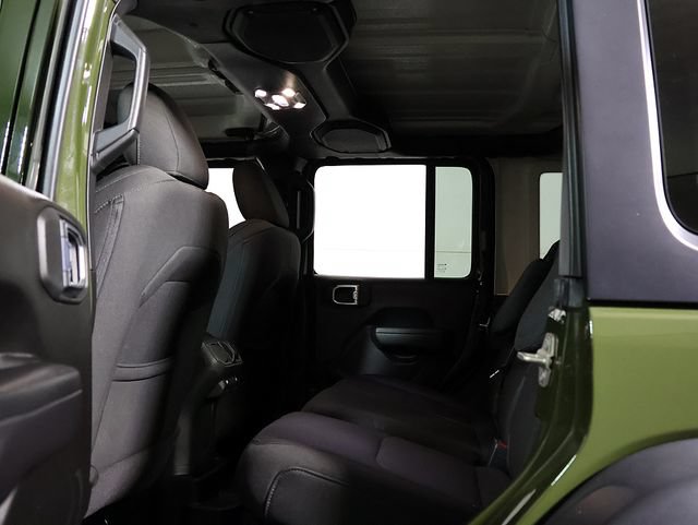 Used 2023 Jeep Wrangler Unlimited w/ Cold Weather Group AWD/4WD image 14