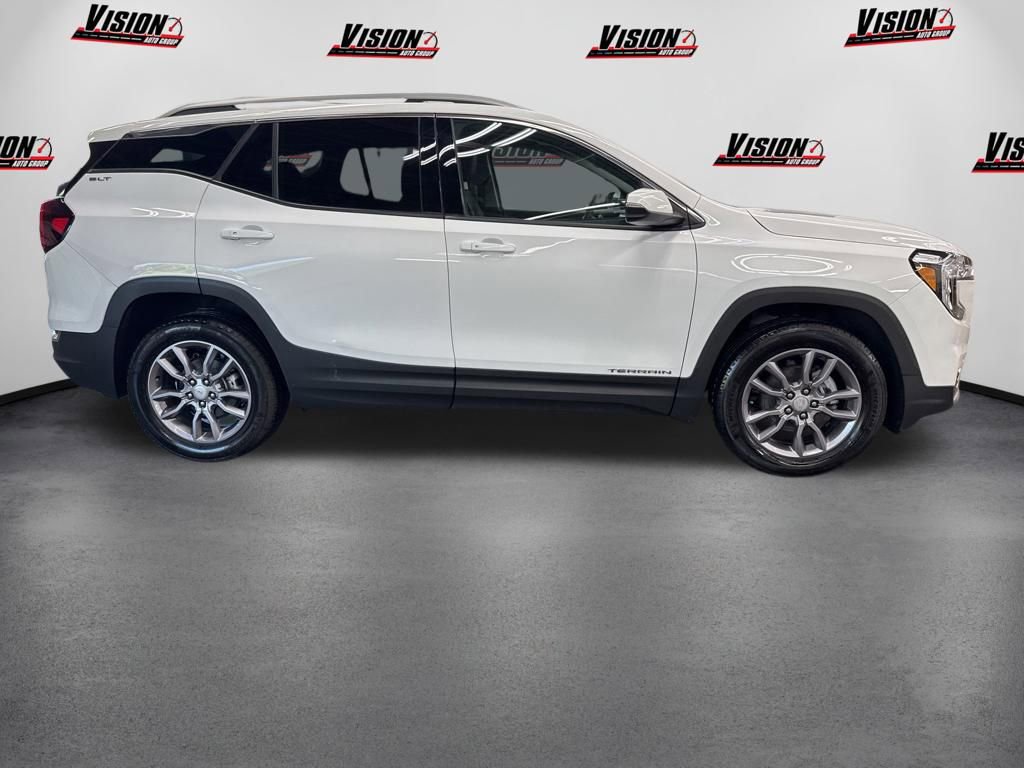 Used 2023 GMC Terrain SLT AWD/4WD image 4