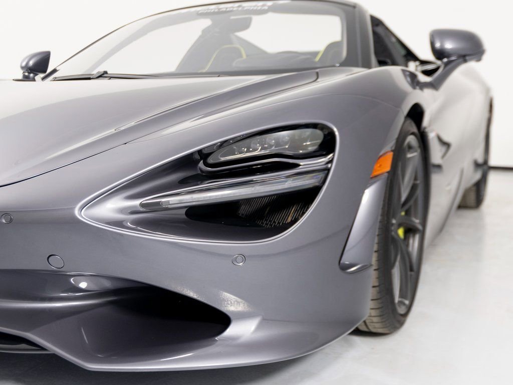 Used 2024 McLaren 750S Spider image 39