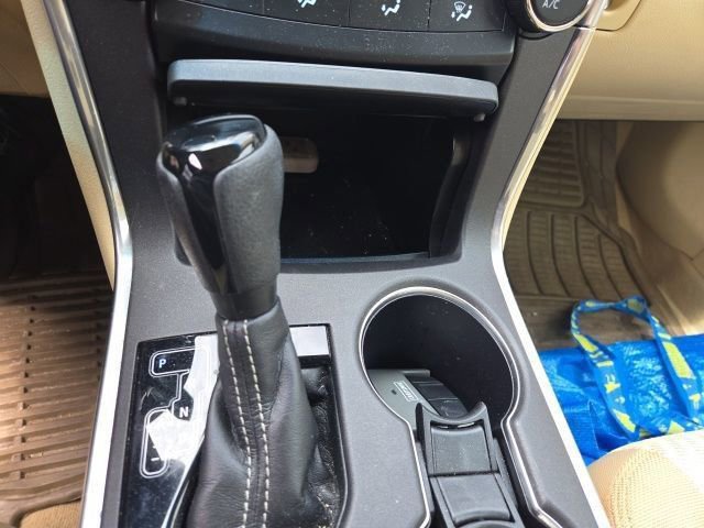 Used 2015 Toyota Camry LE FWD image 9