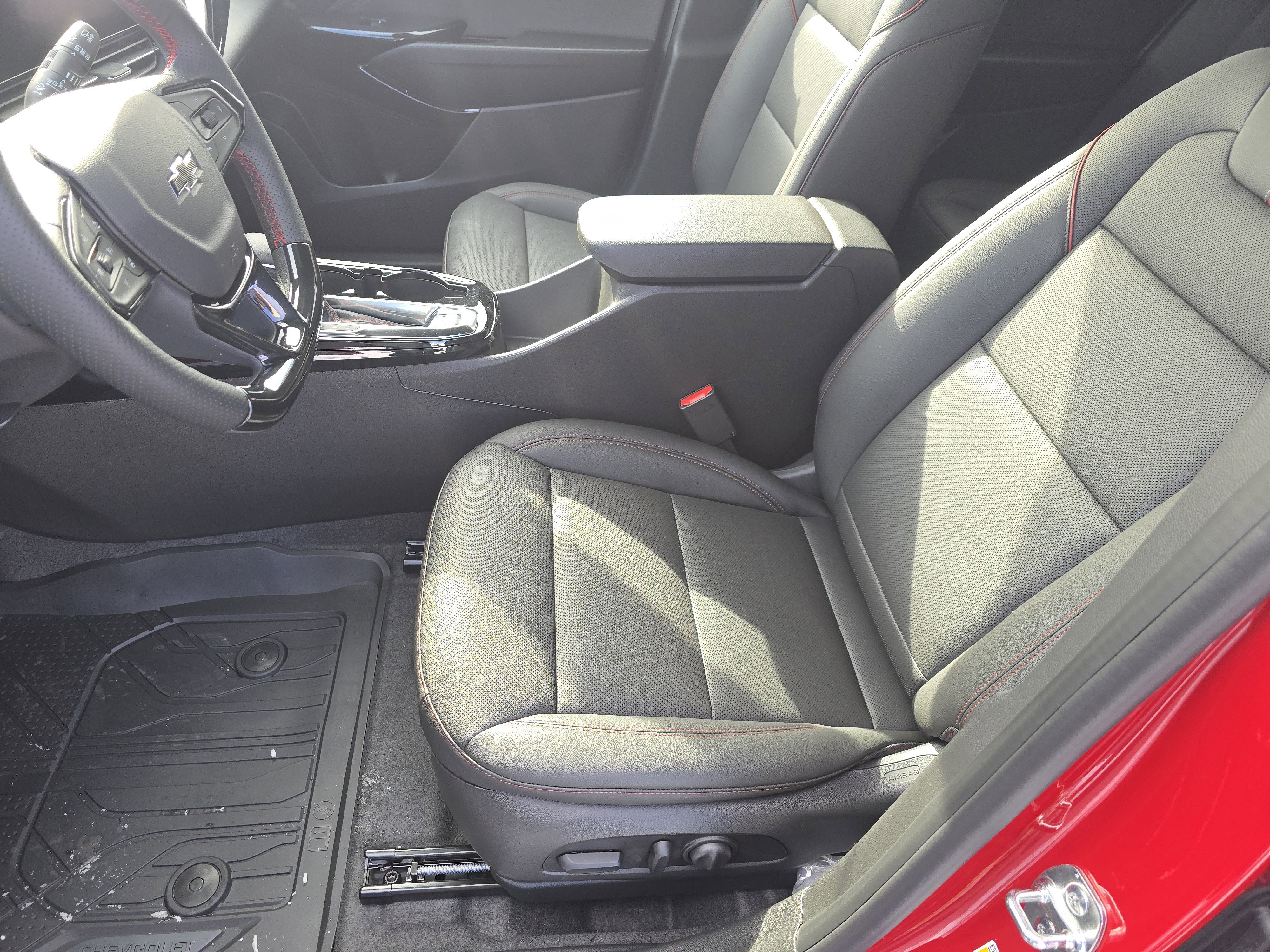 New 2026 Chevrolet Trax RS w/ Driver Confidence Package image 23