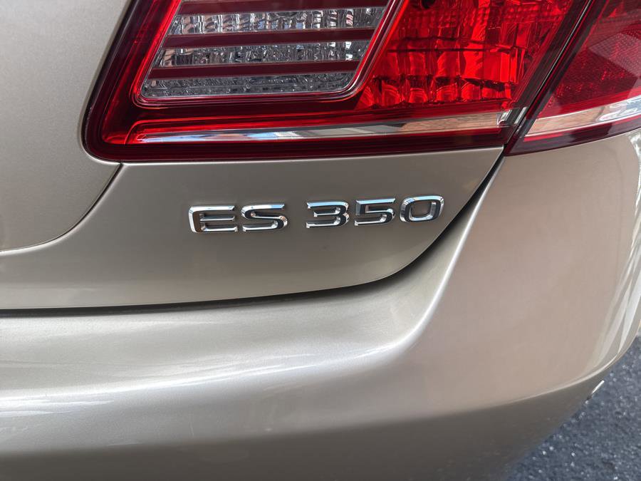 Used 2012 Lexus ES 350 4dr Sdn image 41