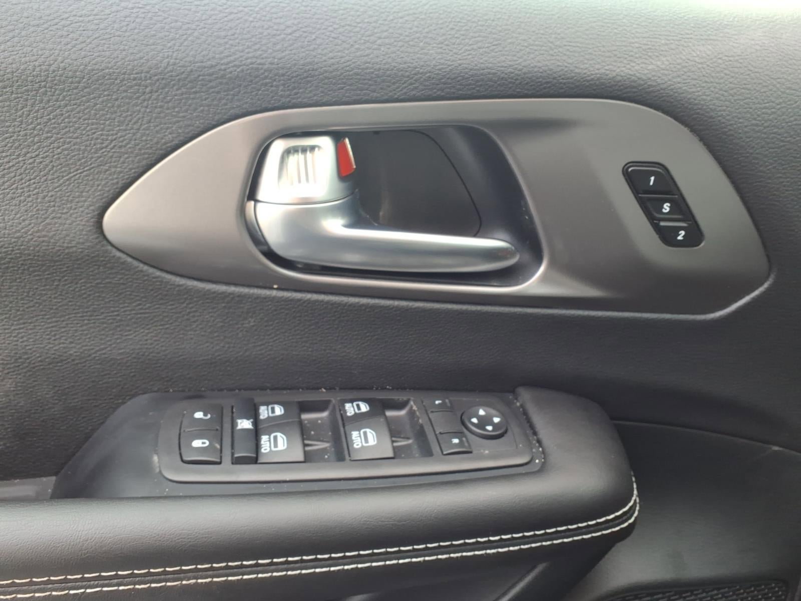 New 2026 Chrysler Pacifica Select FWD image 16