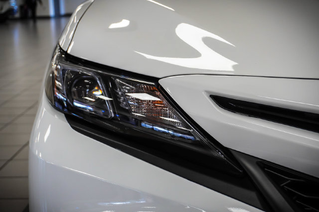 Used 2021 Toyota Camry SE FWD image 26