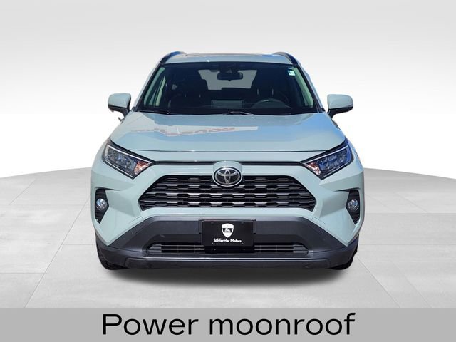 Used 2019 Toyota RAV4 XLE image 3