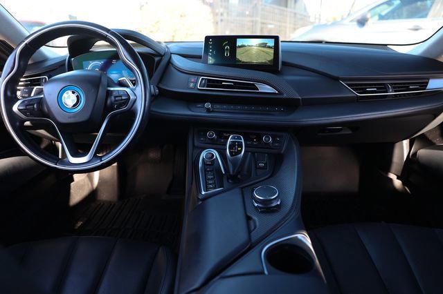 Used 2019 BMW i8 Coupe image 2