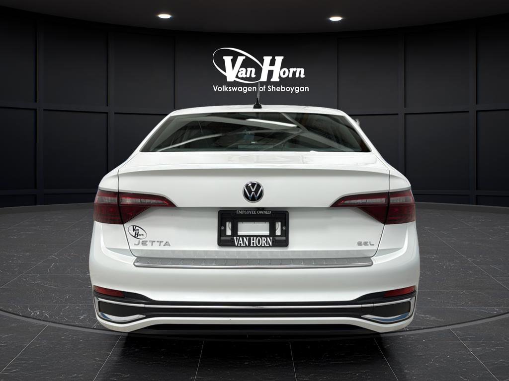 Used 2023 Volkswagen Jetta SEL FWD image 6