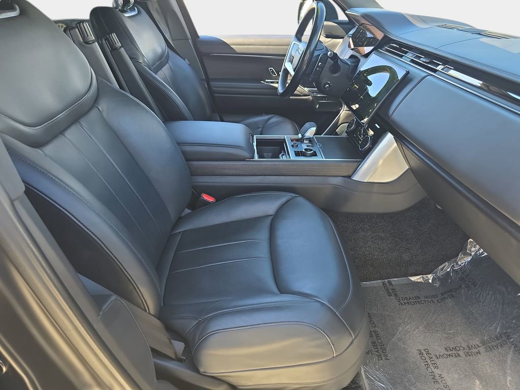 Used 2023 Land Rover Range Rover SE image 10