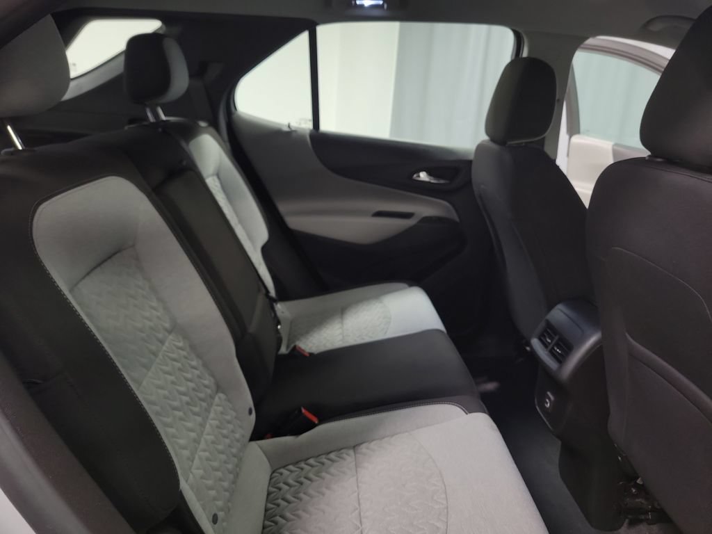 Used 2022 Chevrolet Equinox LS w/ LPO, Floor Liner Package AWD/4WD image 30
