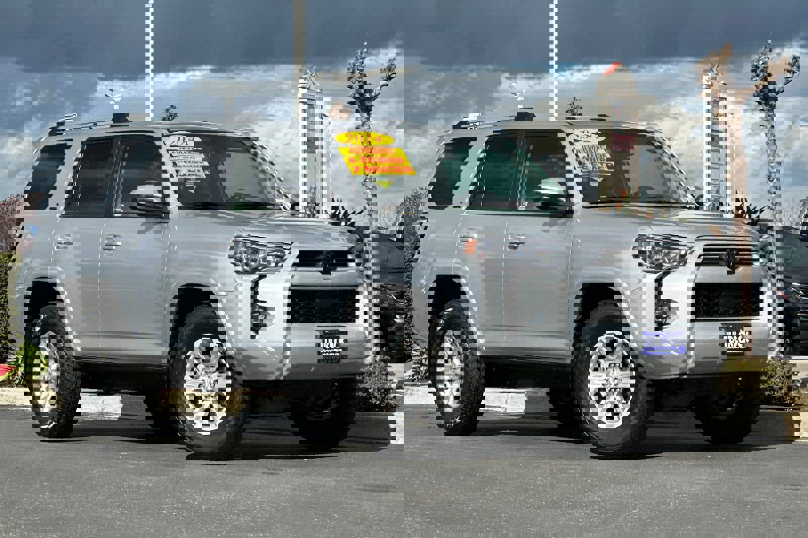 Used 2024 Toyota 4Runner SR5 image 2