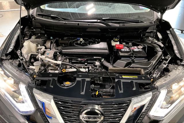 Used 2019 Nissan Rogue SV w/ Premium Package image 30