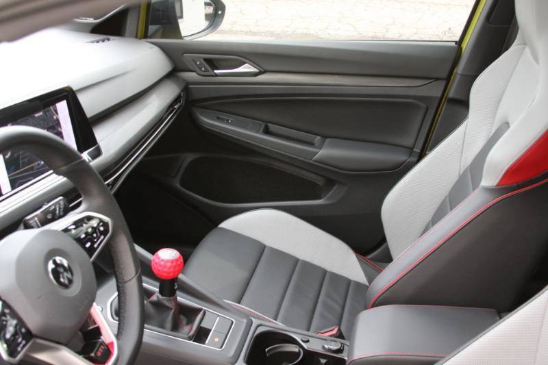 Used 2022 Volkswagen GTI Autobahn FWD image 24