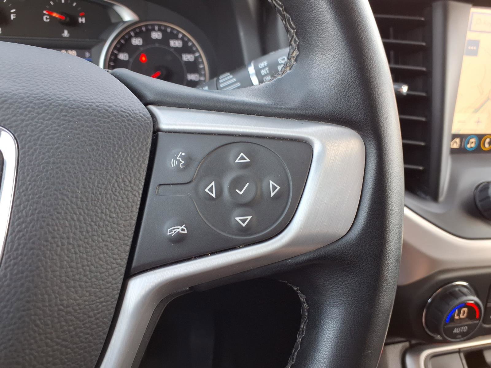 Used 2023 GMC Acadia SLT w/ LPO, Floor Liner Package AWD/4WD image 17