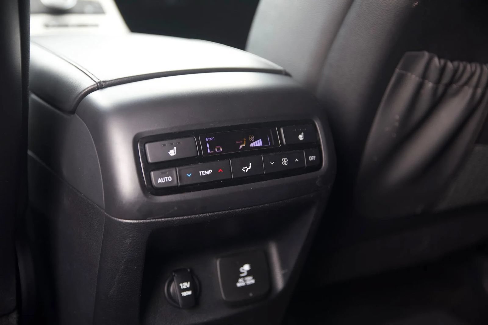 Used 2022 Hyundai Palisade SEL w/ Premium Package FWD image 33