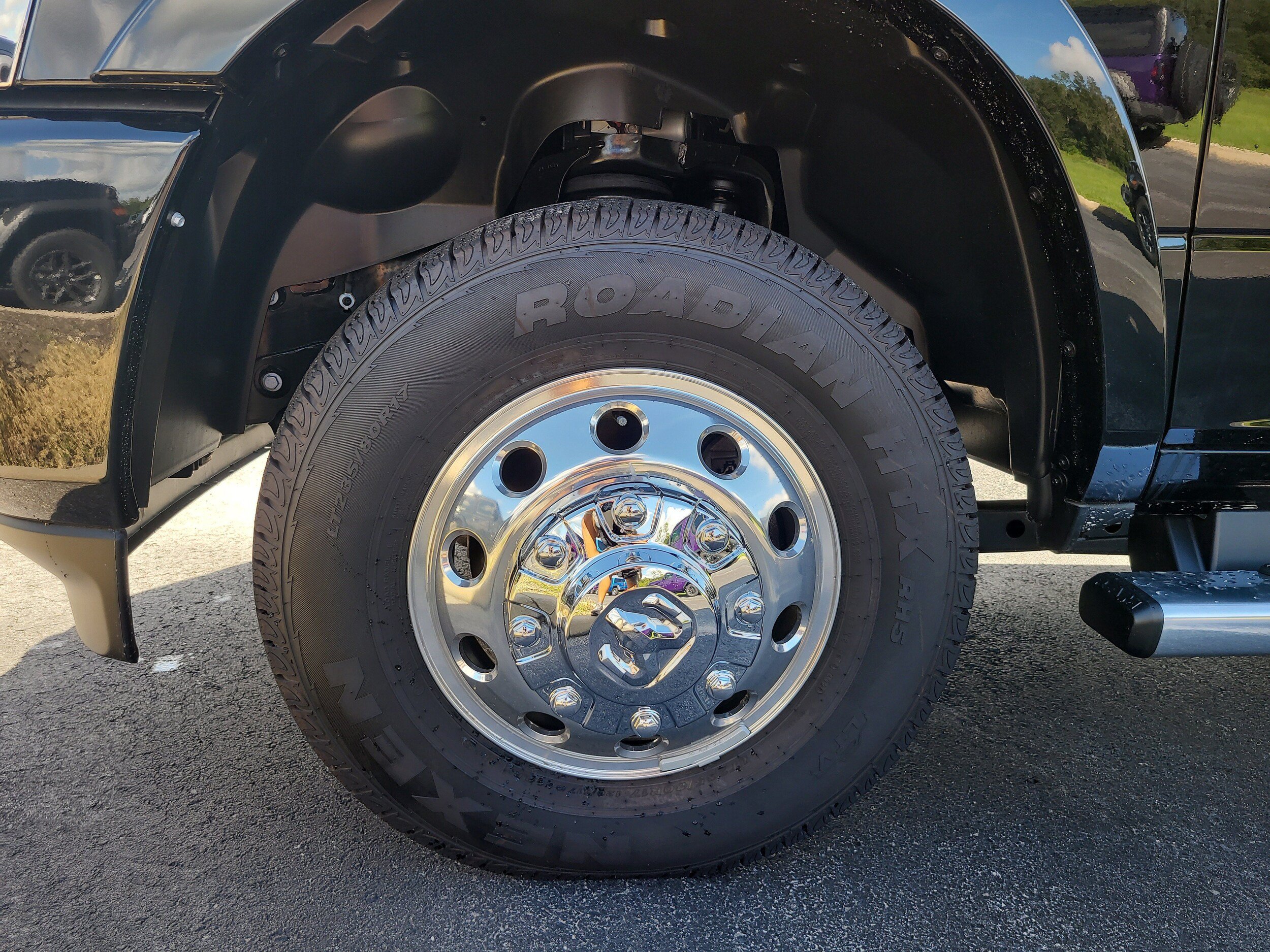 New 2026 RAM 3500 Longhorn AWD/4WD image 10