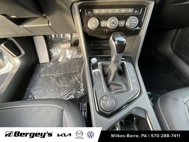 Used 2024 Volkswagen Taos SE w/ Black Wheel Plus Package AWD/4WD image 12