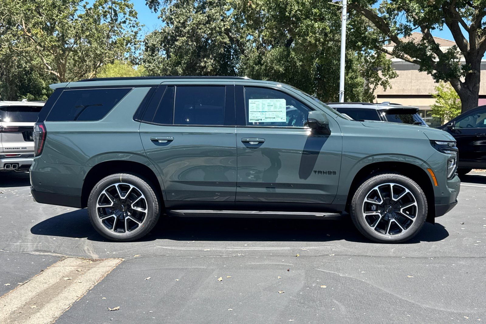 New 2026 Chevrolet Tahoe RST w/ Advanced Technology Package AWD/4WD image 2