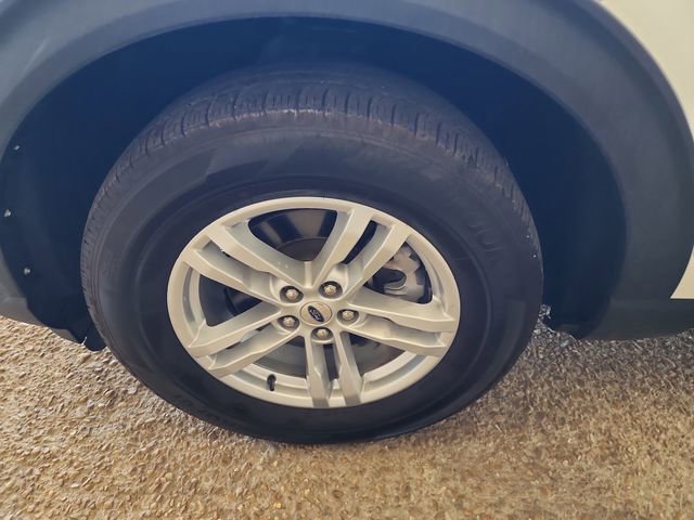 Used 2023 Ford Explorer XLT w/ Equipment Group 202A image 22