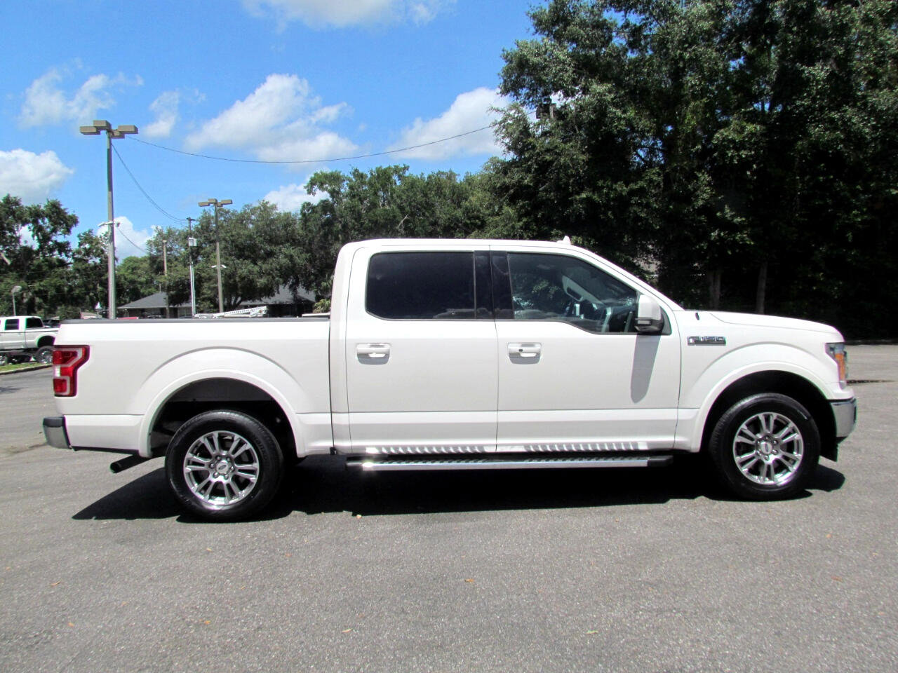 Used 2018 Ford F150 Lariat w/ Trailer Tow Package image 9